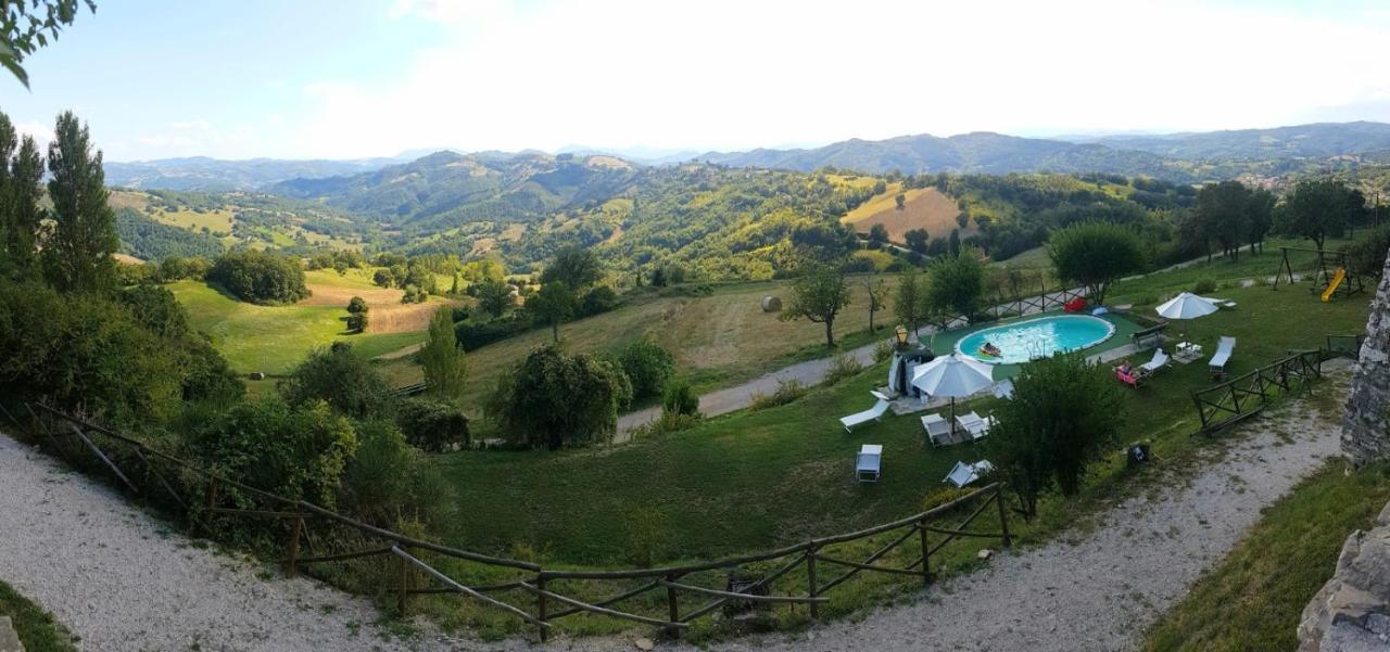 فيلا Agriturismo Borgo San Benedetto بييترالونجا المظهر الخارجي الصورة