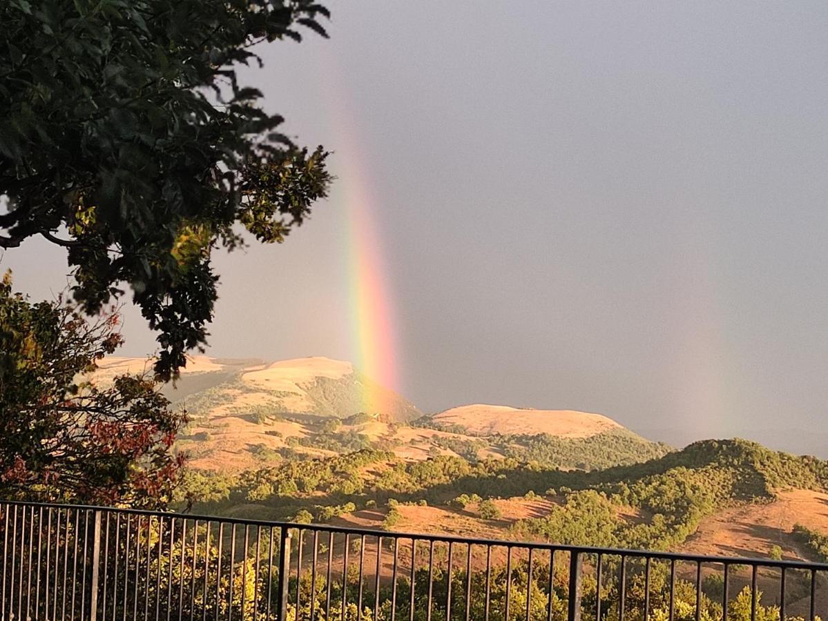 فيلا Agriturismo Borgo San Benedetto بييترالونجا المظهر الخارجي الصورة