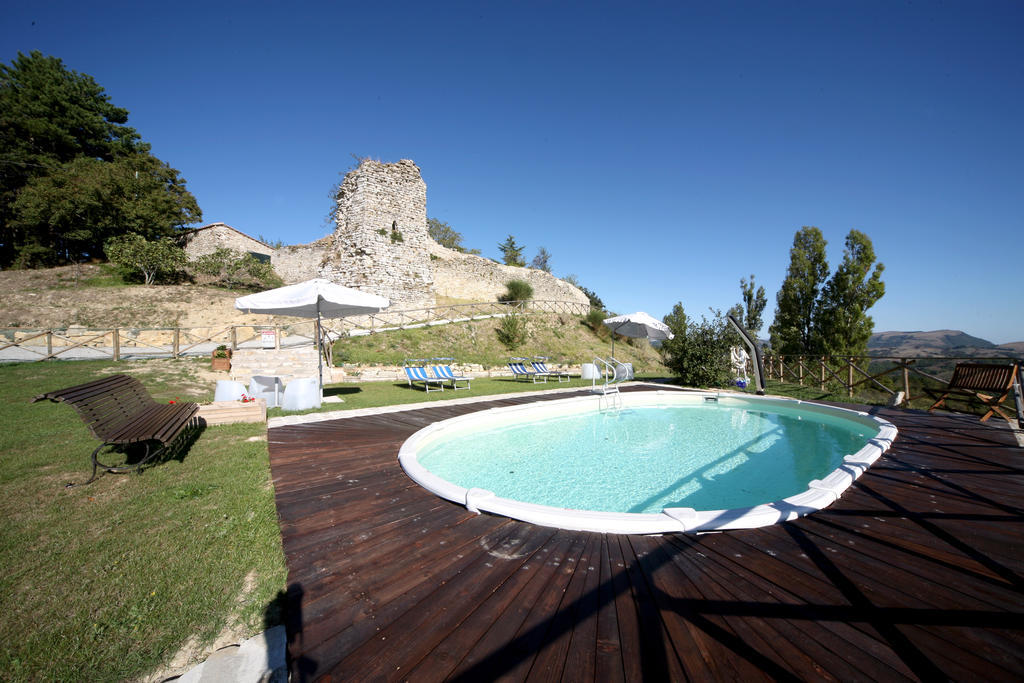 فيلا Agriturismo Borgo San Benedetto بييترالونجا المظهر الخارجي الصورة