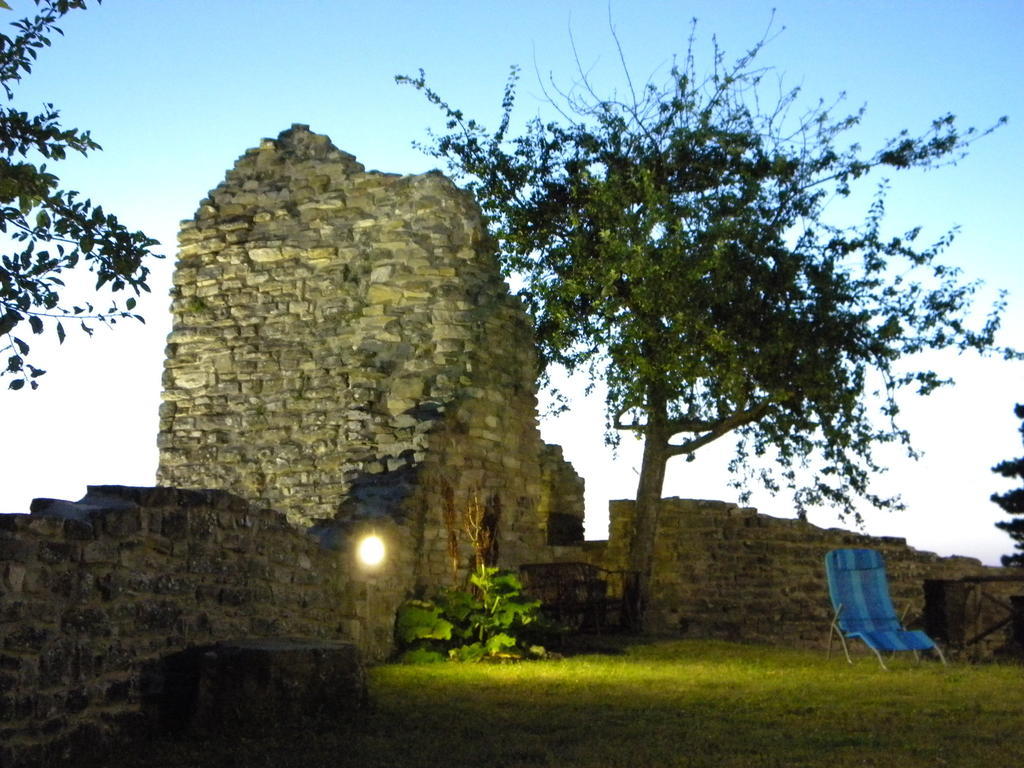 فيلا Agriturismo Borgo San Benedetto بييترالونجا المظهر الخارجي الصورة