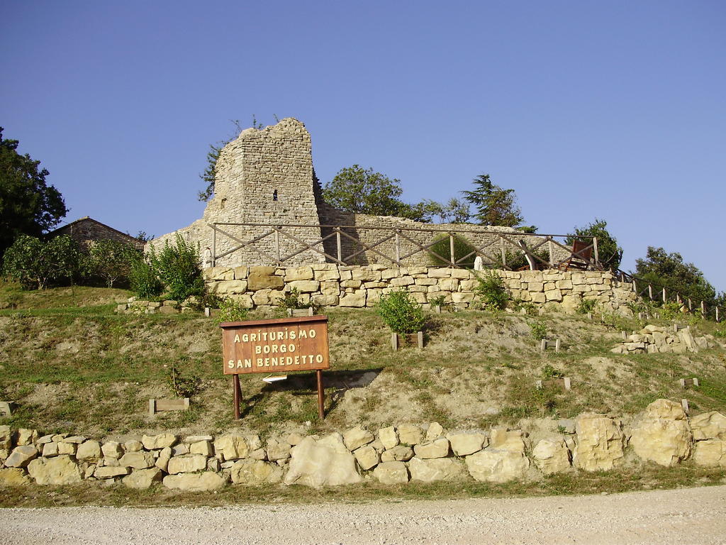 فيلا Agriturismo Borgo San Benedetto بييترالونجا المظهر الخارجي الصورة